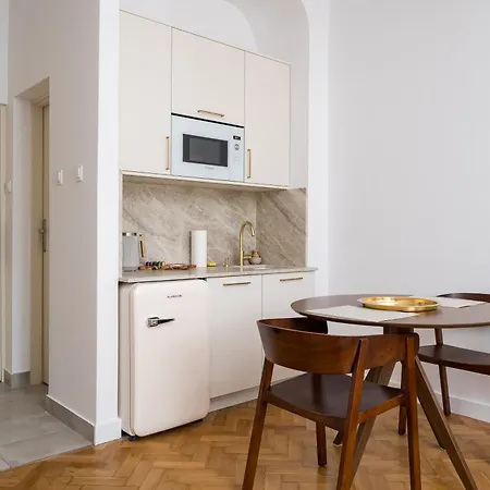 Poznanska Downtown Signature By Bookinghost Apartment
