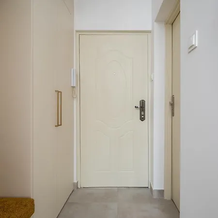 Apartment Poznanska Downtown Signature By Bookinghost Warsaw