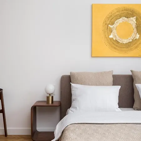 Apartment Poznanska Downtown Signature By Bookinghost *